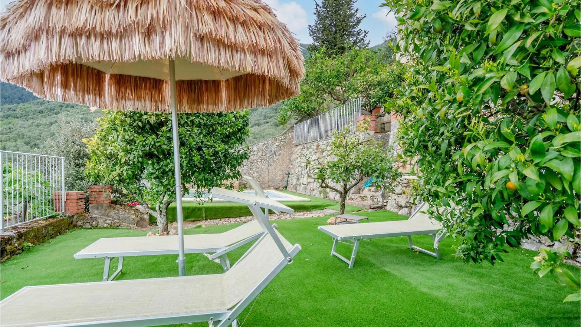 Semesterbostad Casa Tomeoni Villa Culla Italien